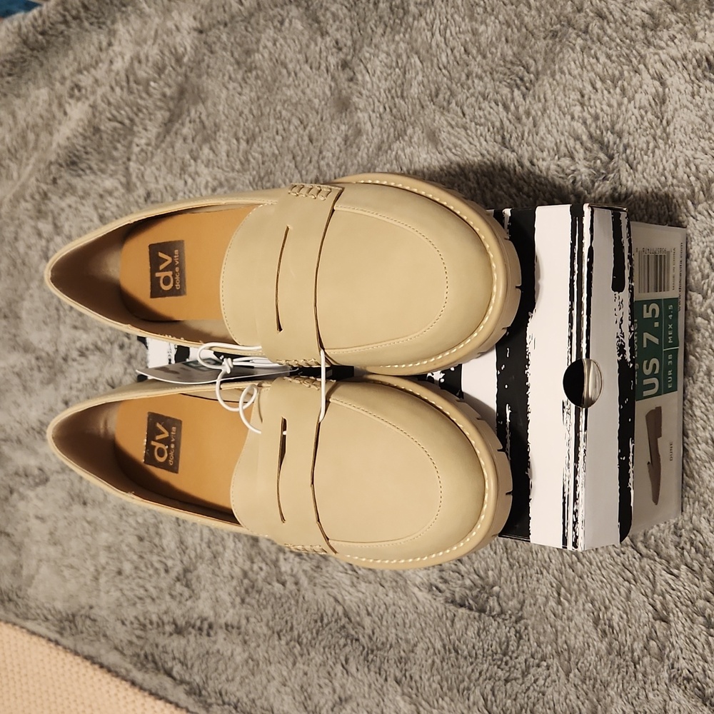 [NWT] Dolce Vita Crisp Lug Loafer - Size 7.5